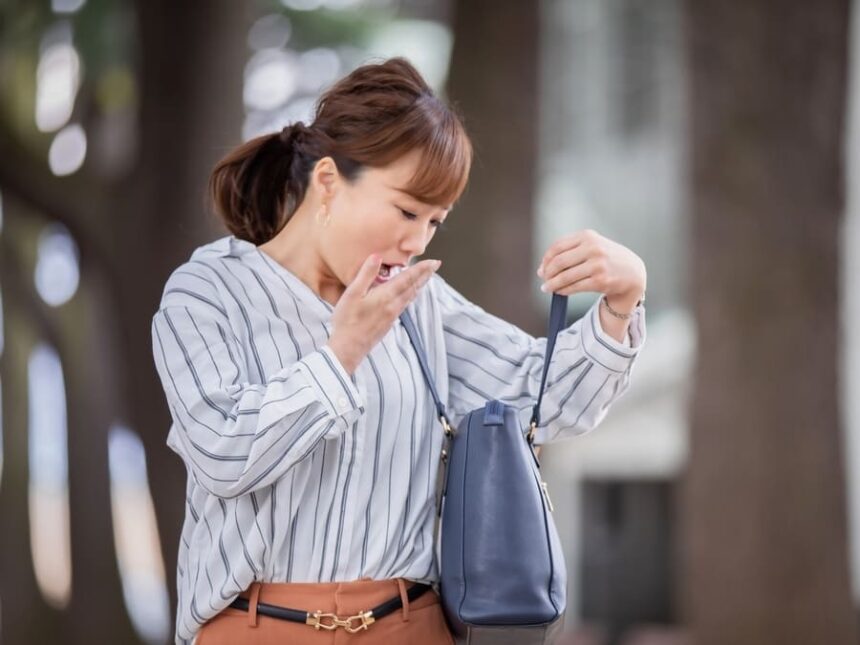 出張 新幹線で忘れ物をした際の対策を解説。出張 新幹線の忘れ物を最速で回収する手順。出張 新幹線で荷物を確実に取り戻す。